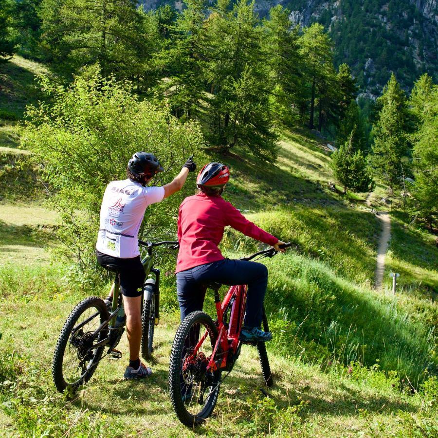 Rifugio Baita Gimont Cesana Torinese Esterno foto